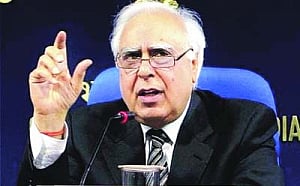 Govt treads cautiously on SC verdict