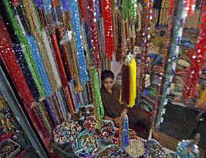 Amid prayer and penance, Ramadan begins in Kashmir