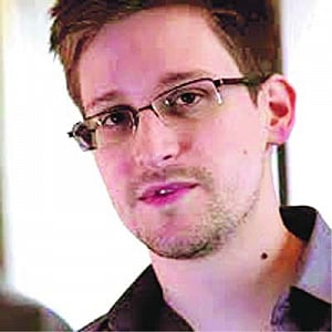 Snowden can stay if he stops harming US: Russia