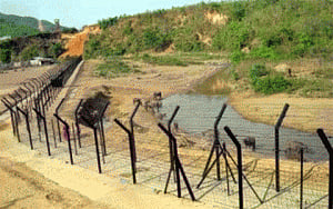 Gunfight between militant factions in Indo-Myanmar border