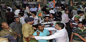 Three Cong workers killed in WB