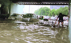 HC pulls up civic bodies  for waterlogged roads