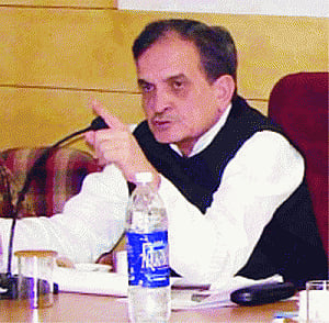 Rs 100 cr for RS seat: Cong MP