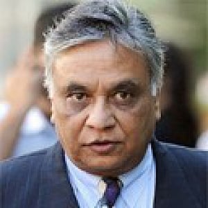 Aus prosecutors to pursue 12 charges against Indian-origin doc