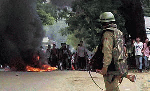 GJM supporters arrested, normal life hit in Darjeeling