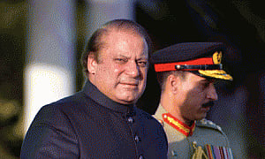 PM Nawaz Sharif chairs meeting on tensions along loC