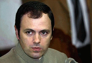 Omar hits out at BJP,flays attempts to recreate 2008 situation