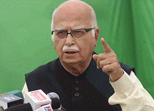 Irreparable damage to govt's reputation by Antony's remarks:Advani