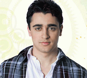 Imran Khan prefers friends from outside filmdom