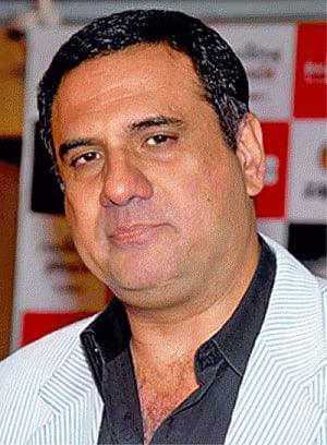 B-town wishes Happy I-day, says salute our heroes