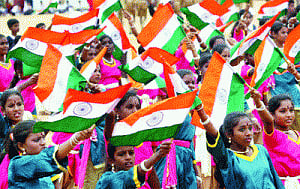 Karnataka unit sells Tricolours worth Rs 1 cr