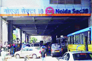 Noida plans prepaid autorickshaw booths to rein in overcharging