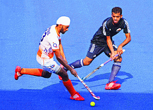 India start with easy win