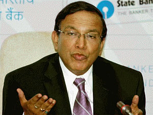 SBI to merge one associate this fiscal: Chaudhuri