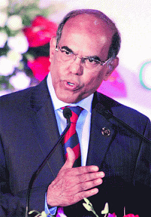 Subbarao hits out at Govt; blames it for Rs dip, eco woes