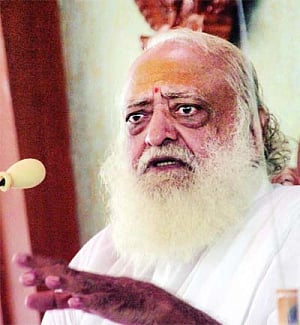 After high drama,  cops grill Asaram