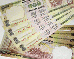 Re fall has forex reserves plunging $16.5 bn since April