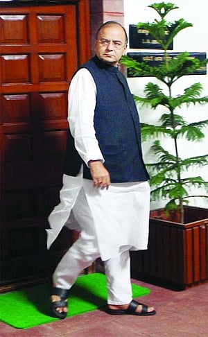 Jaitley sure of Advani's blessing for Modi