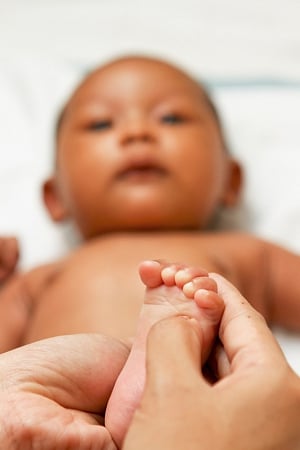 Binge-drinking increases risk of underweight baby