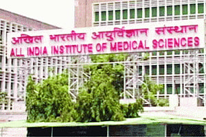 AIIMS security officer under CBI scanner for fraud