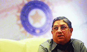 Modi predicts doom if Srini re-elected