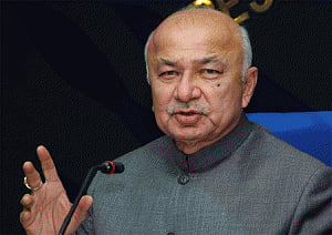 Govt may probe if V K Singh names J-K politicians: Shinde