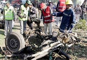 17 killed, 34 injured in Pakistan blast