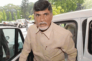 PM should quit if he disagrees with Rahul on ordinance: Naidu