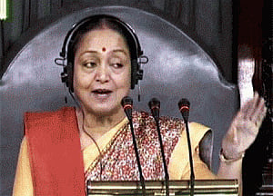 Cong MPs from Seemandhra urge Speaker to accept resignations