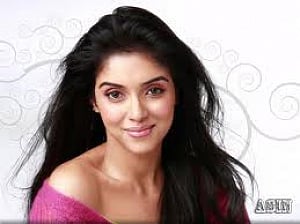 Enough of 100 crore club, Asin now wants just good roles