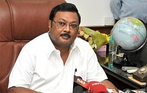 Alagiri skips crucial DMK executive meet