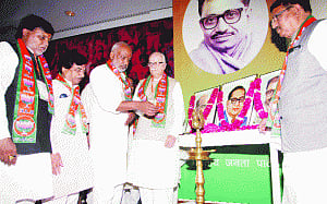 'BJP to get record-breaking results in lS polls'