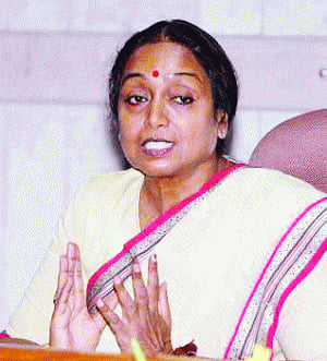 Consolidation along caste lines a mirage: Meira