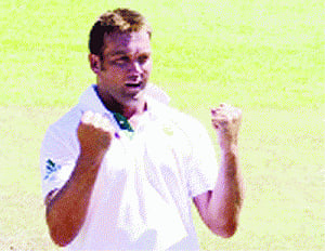Eyes on Kallis in SA-Pak battle