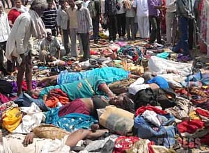 Madhya Pradesh stampede toll 111, Datia officials suspended