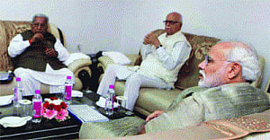 Modi-Advani-Patel meet creates ripples