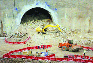 Cabinet clears all year-long Zojila pass project