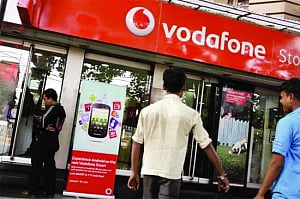 Vodafone seeks FIPB approval for 100% stake in India unit