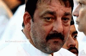 Sanjay Dutt back behind bars as his furlough ends