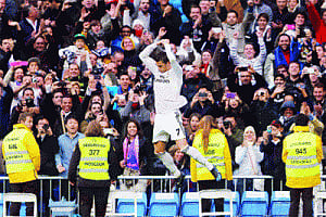 Ronaldo nets 3 as Real thrash Sociedad