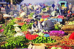 Dearer vegetables push inflation to 8-month high of 7%