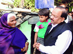 BJP slums in to reject 'unprecedented' growth claim