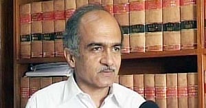 Coalscam: SC pulls up Prashant Bhushan for remarks