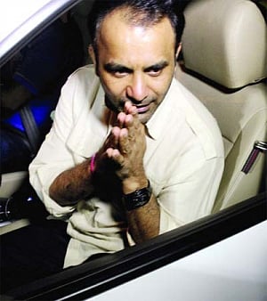 Bellary baron lad resigns