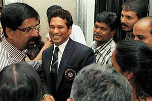 Stop praising Tendulkar: Taliban to Pak media