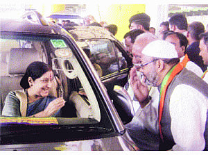 No alliance at cost of T: Sushma