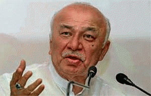 Special cabinet meeting on Dec 3 to discuss Telangana: Shinde