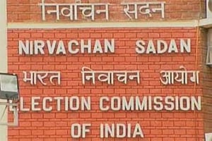 Poll panel sets ball rolling for lok Sabha polls