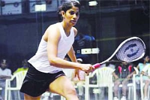 Another upset win puts Joshna in quarters
