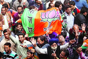 BJP's 'marginal' weak link is AAP's gain